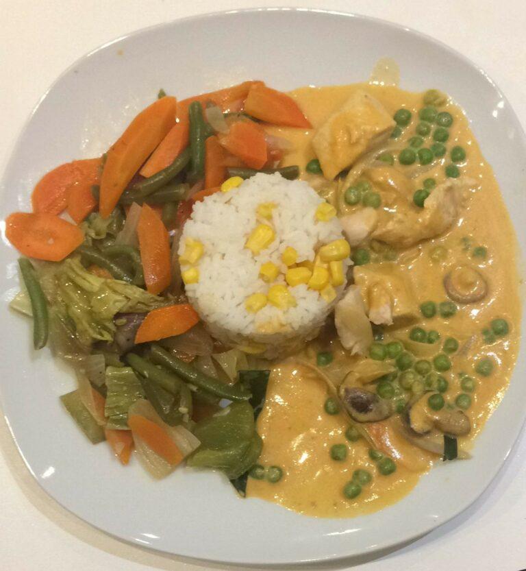 Thais eten -Khao Pad kip 3